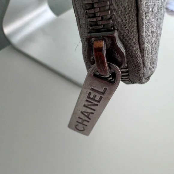 Chanel Silver Wallet - fair condition, quite a bit of wear - taking offers - Picture 4 of 10